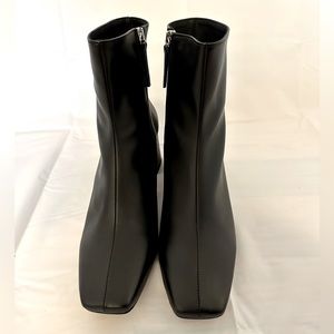 Alohas Vegan Leather Boots in Black - Never Worn